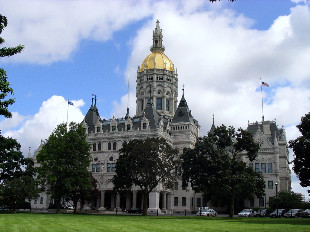 Connecticut_State_Capitol_Hartford-1